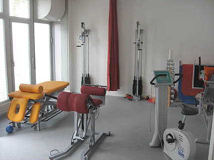 Einrichtung - Physioteam - Praxis für Krankengymnastik in 53225 Bonn